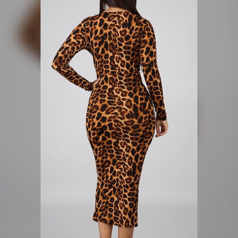 Cheetah Print Midi Dress Deep V-Neck - Just Pretty LLC - Picture 5 of 6